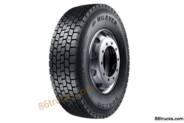 Wanli Star SDR800(12R22.5) All-Steel Medium & Long Haul Tire Exterior