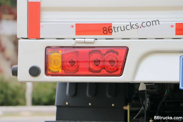 Beiqi Heibao H3 71 ch 4X2(6 roues) diesel camion porteur à ridelles 3,1 m cabine double Carrosserie (2) | 86Trucks