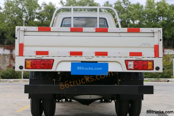 Beiqi Heibao H3 71 ch 4X2(6 roues) diesel camion porteur à ridelles 3,1 m cabine double Carrosserie (1) | 86Trucks