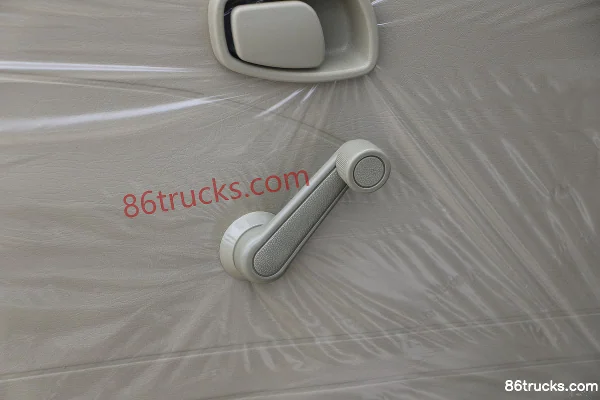 Beiqi Heibao Q7 1.5L 112hp 4X2(6 wheels) Gasoline 2.595m Double-row Flatbed Mini Truck Cab (3) | 86Trucks