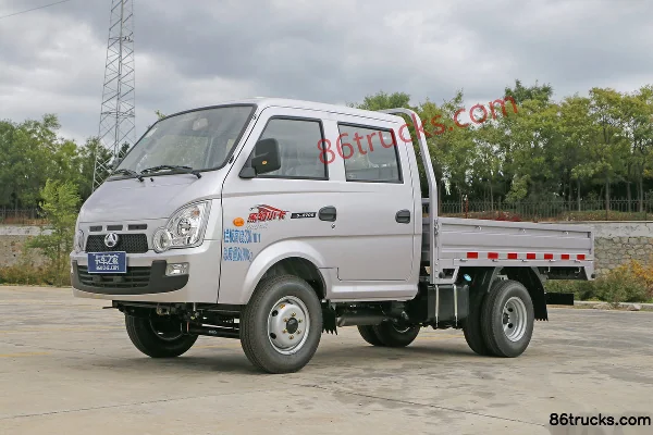 BAIC Heibao H5 71hp 4X2(6 wheels) Diesel 2.52m Double Row Flatbed Micro Truck Exterior (3) | 86Trucks