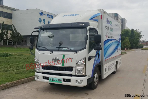 FAW Hongta Lanjian EV300 4.5T 4.21m Single Row Pure Electric Van Light Truck 4X2(6 wheels) Exterior (3) | 86Trucks