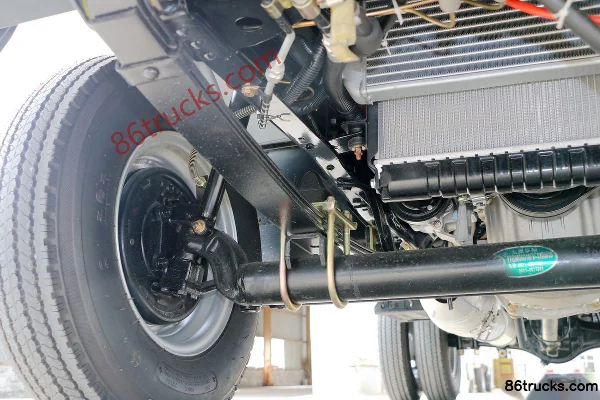 BAW Heibao H7 71 ch 4X2(6 roues) diesel 2,595 m camion plateau double cabine Châssis (2) | 86Trucks