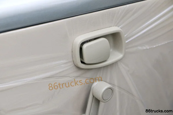 Beiqi Heibao H7 71 ch 4X2(6 roues) diesel 2,92 m cabine avancée plateau micro camion (2) | 86Trucks