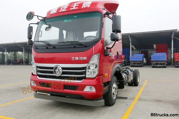 Sinotruk Ruishi 116 hp 4X2(6 wheels) 3.86m Half-row Stake Truck Light Truck Exterior (3) | 86Trucks