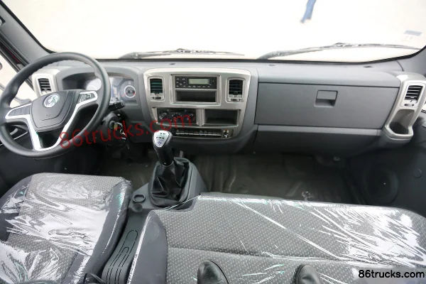 Sinotruk Ruishi 116 hp 4X2(6 wheels) 3.86m Half-row Stake Truck Light Truck Cab (1) | 86Trucks