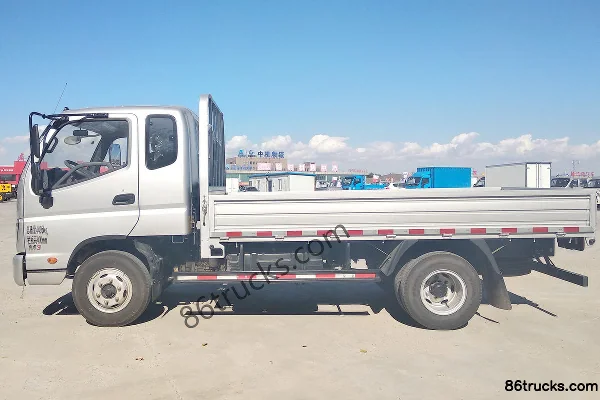 Foton Times M3 150 hp 4X2(6 wheels) 3.8m Sleeper Cab Flatbed Light Truck Exterior (2) | 86Trucks