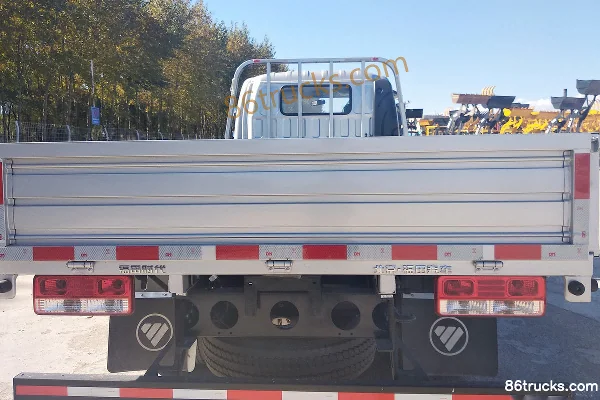 Foton Times M3 150 hp 4X2(6 wheels) 3.8m Sleeper Cab Flatbed Light Truck Body (3) | 86Trucks