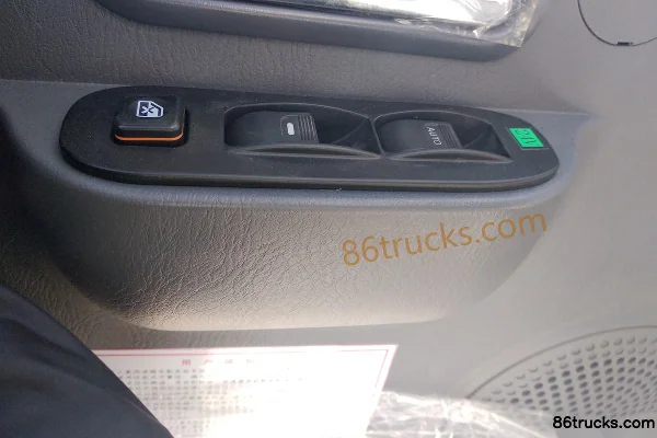 Foton Times M3 110 hp 4X2(6 wheels) 4.165m single-row van light truck Cab (3) | 86Trucks
