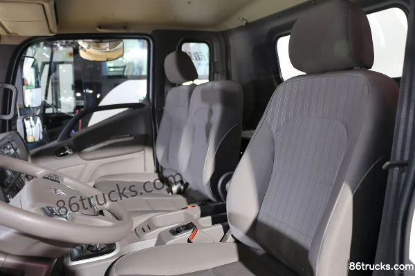 Foton Aumark EV Single Row Pure Electric Van Light Truck 109.7kWh 4X2(6 wheels) Interior (3) | 86Trucks