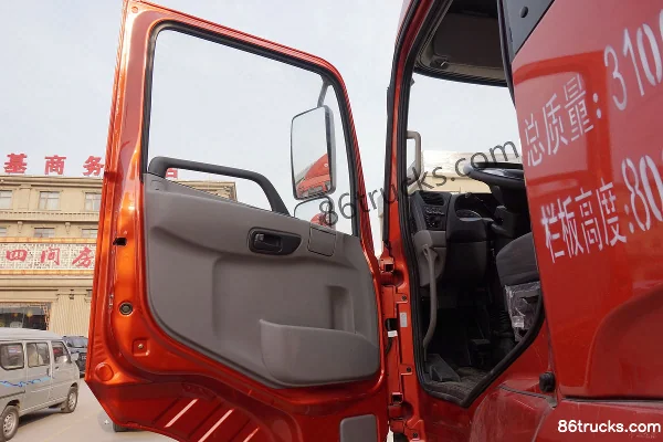 Dongfeng Commercial Vehicle Tianlong Heavy Truck 315hp 8X4(12 wheels) 9.6m Stake Truck (High Roof) Cab (1) | 86Trucks