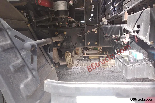 Foton Times H3 129 ch 4X2(6 roues) Camion plateau 3,8 m cabine double Châssis (3) | 86Trucks