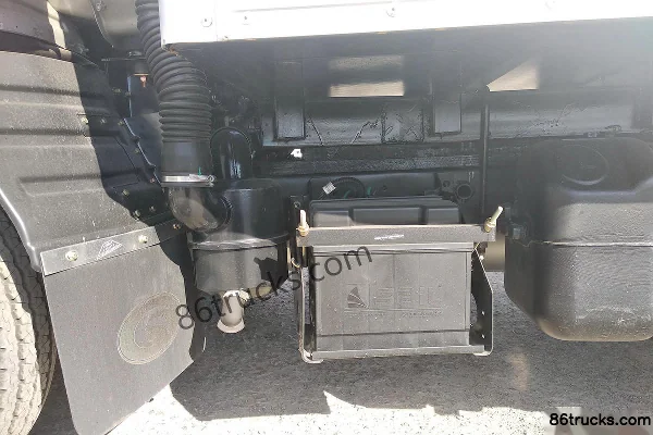 Foton Times Yuling VQ2 87 hp 4X2(6 wheels) Gasoline 3.3m Single Row Van Mini Truck Chassis (1) | 86Trucks