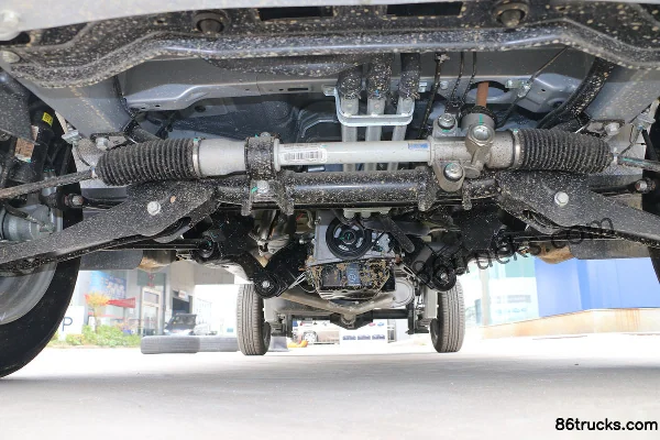 Wuling Rongguang Xinka 1.5L 107 hp 4X2(6 wheels) Gasoline 3.15 m Single Row Flatbed Mini Truck Chassis (1) | 86Trucks
