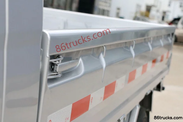 Wuling Sunshine 1.2L 82hp 4X2(6 wheels) Gasoline 2.501m Single Row Mini Truck Body (1) | 86Trucks