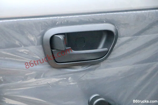 Wuling Rongguang S 82 ch 1.2L essence 2 places fourgon fermé Cabine (2) | 86Trucks