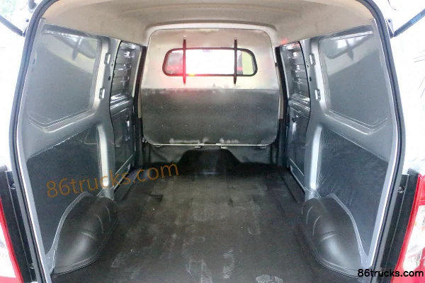 Wuling Rongguang S 82 ch 1.2L essence 2 places fourgon fermé Châssis (1) | 86Trucks