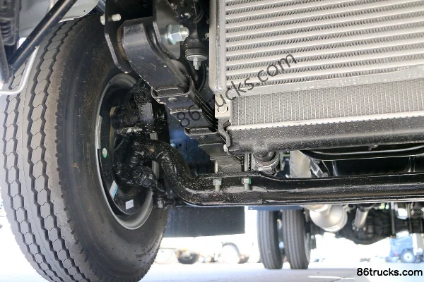 JAC Shuailing K340 Fashion Edition 130hp 4X2(6 wheels) 4.23m Single Row Flatbed Light Truck Chassis (2) | 86Trucks