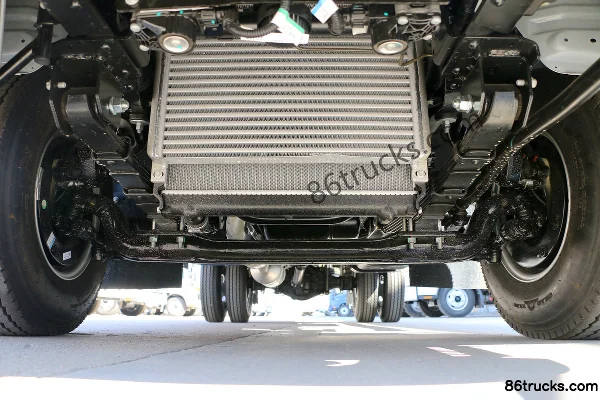 JAC Shuailing K340 Fashion Edition 130hp 4X2(6 wheels) 4.23m Single Row Flatbed Light Truck Chassis (1) | 86Trucks