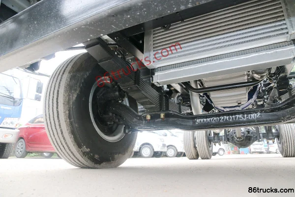 Hyundai Commercial Vehicle Zhidao 500M 156 hp 4X2(6 wheels) 4.165m Single-row Van Light Truck Chassis (2) | 86Trucks