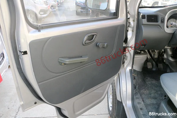 Changan Kuayue Xinbao MINI 1.1L 64 ch 4X2(6 roues) fourgon léger à cabine simple 2,585 m (1) | 86Trucks