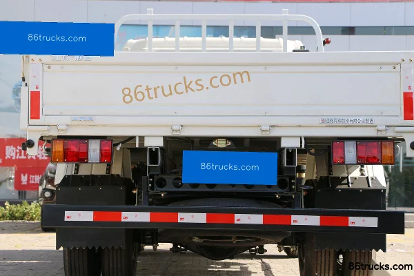 JMC Shunda Wide Body Standard Edition 109 hp 4X2(6 wheels) 3.7m Crew Cab Flatbed Light Truck (1) | 86Trucks