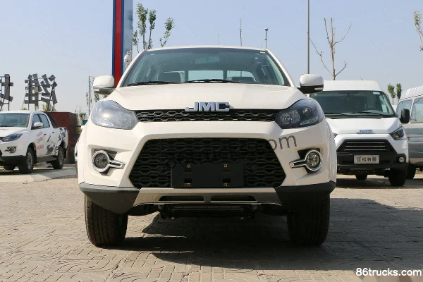 JMC Yuhu 3 2018 Advanced Shield Edition 2.5T Diesel 125hp 4WD Long Wheelbase Double Row Pickup Cab (2) | 86Trucks