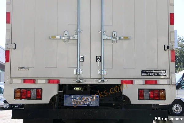 JMC Shunda Wide Body 143hp 4X2(6 wheels) 3.8m Semi-row Van Light Truck (China VI) (1) | 86Trucks