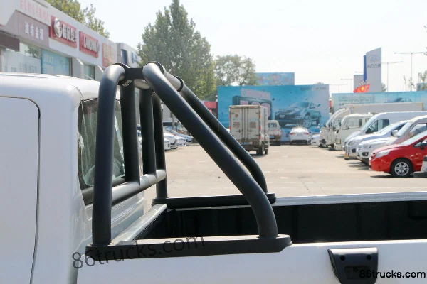 JMC Yuhu 3 2018 Advanced Shield Edition 2.5T Diesel 125hp 4WD Long Wheelbase Double Row Pickup Official Photos (1) | 86Trucks