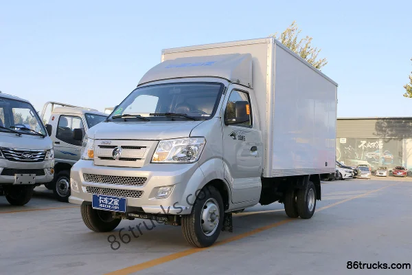 Sinotruk Wangpai W1 1.5L 102hp 4X2(6 wheels) Gasoline 3.5m Single Row Van Micro Truck Exterior (3) | 86Trucks