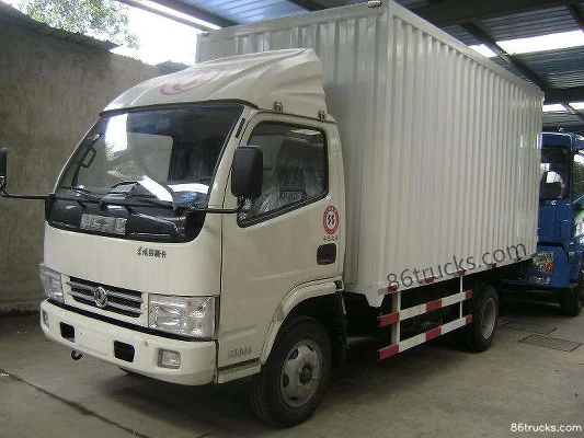 Dongfeng Duolika M 109hp 4X2(6 wheels) 4.15m Single Row Van Light Truck Exterior (2) | 86Trucks