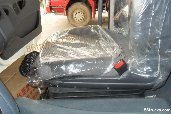 Hualing Xing Kama camion lourd 375 ch 6X4(10 roues) tracteur routier Cabine (3) | 86Trucks