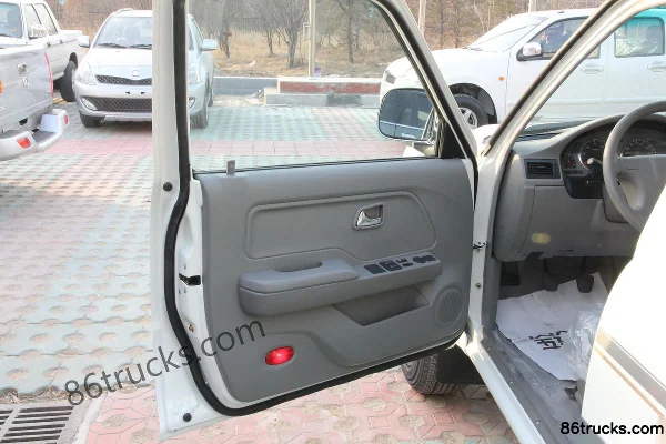Great Wall Deer 2,3 L essence double cabine pick-up Châssis (1) | 86Trucks