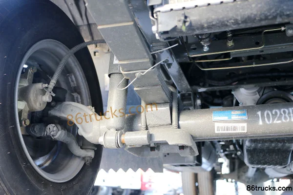 Sinotruk King W1 2.2L 112hp 4X2(6 wheels) Gasoline/CNG 3.1m double-row flatbed micro truck Chassis (2) | 86Trucks