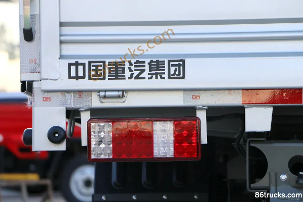 Sinotruk King W1 2.2L 112hp 4X2(6 wheels) Gasoline/CNG 3.1m double-row flatbed micro truck Body (2) | 86Trucks