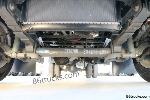 Sinotruk Wangpai W1 1.5L 102hp 4X2(6 wheels) Gasoline 2.6m Double Row Flatbed Mini Truck Chassis (1) | 86Trucks