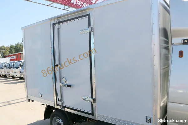 Tangjun Ouling Sailing F3 1.2L 88 hp 4X2(6 wheels) Gasoline 3.06m Single Row Van Mini Truck Body (1) | 86Trucks