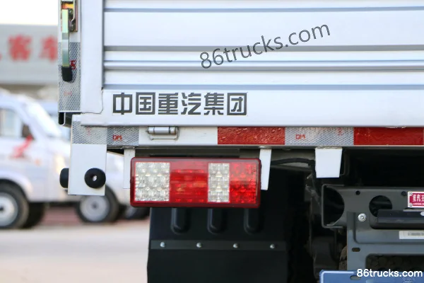 Sinotruk Wangpai W1 2.2L 112hp 4X2(6 wheels) gasoline 3.7m single-row flatbed micro truck Body (2) | 86Trucks