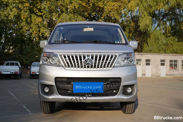 Changan Light Vehicle Ruixing M80 2018 Comfort 109 hp 2-Seat 1.5L Flat Roof Back-Door Panel Van Exterior (2) | 86Trucks