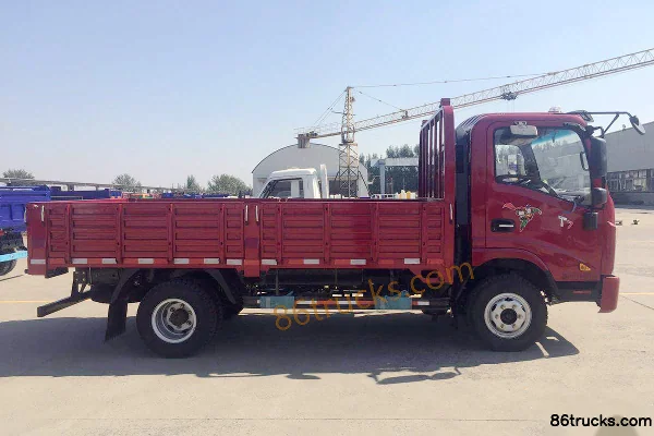 Tangjun Ouling T7 Series Sudakechuang Edition 156 hp 4X2(6 wheels) 4.1m Single Row Flatbed Light Truck (8-speed) Exterior (3) | 86Trucks