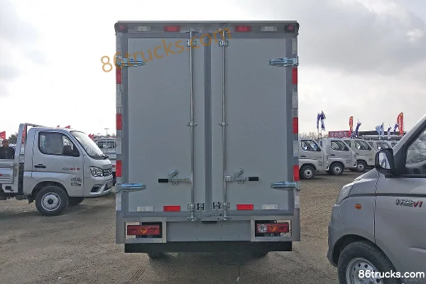 Foton Xiangling V1 1.2L 86hp 4X2(6 wheels) Gasoline 3.05m single-row van truck Body (2) | 86Trucks