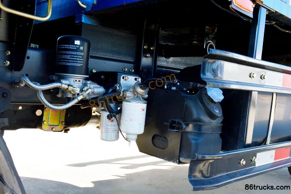 Shijun D530 115hp 4X2(6 wheels) 3.7m dump truck Chassis (2) | 86Trucks
