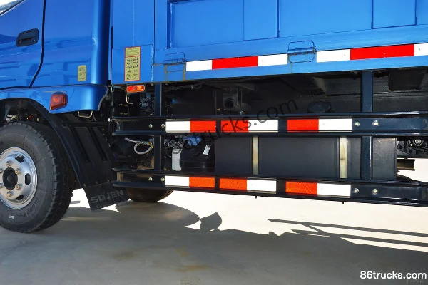 Shijun D530 115hp 4X2(6 wheels) 3.7m dump truck Chassis (1) | 86Trucks