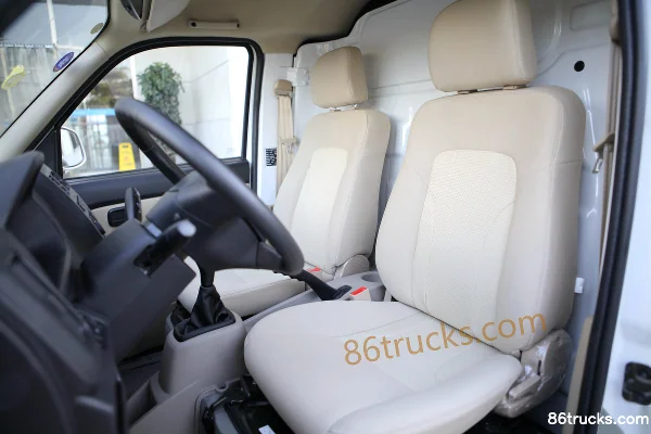 Foton Xiangling S2 116 hp 1.5L gasoline enclosed van truck Cab (1) | 86Trucks