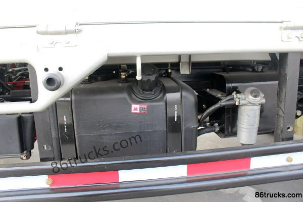 Shifeng Fengling 82 hp 4X2(6 wheels) 3.05m Dump Truck Chassis (3) | 86Trucks