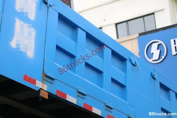 SHACMAN Commercial Vehicle Xuande X6 185 hp 4X2(6 wheels) 4.2m Dump Truck Body (3) | 86Trucks
