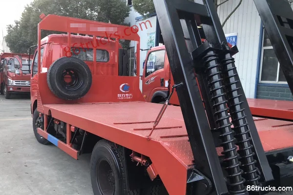 Dongfeng 95hp 4X2(6 wheels) Flatbed Truck (Chengliwei Brand) Exterior (3) | 86Trucks