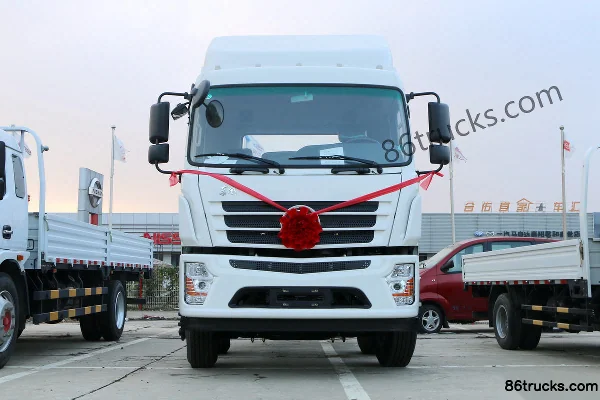 Dongfeng série châssis spécial 210 ch 6X2(8 roues) camion porteur à ridelles 9,6 m Extérieur (2) | 86Trucks