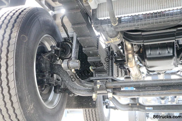 Dongfeng série châssis spécial 210 ch 6X2(8 roues) camion porteur à ridelles 9,6 m (2) | 86Trucks