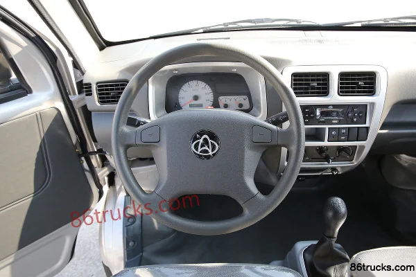 Changan Kuayue Xinbao MINI 1.1L 64 ch 4X2(6 roues) 2.55 m micro camion plateau double cabine (1) | 86Trucks
